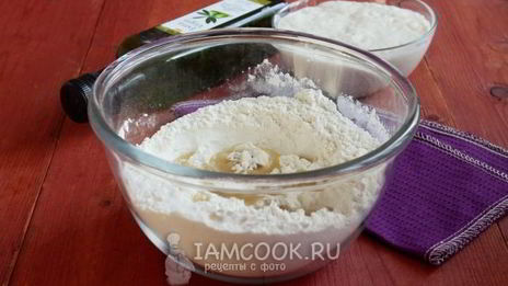 тесто для пиццы на живых дрожжах