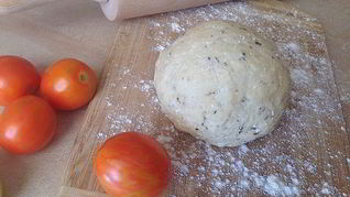 Тесто для пиццы с творогом
