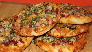 Тонкое тесто и соус для итальянской пиццы