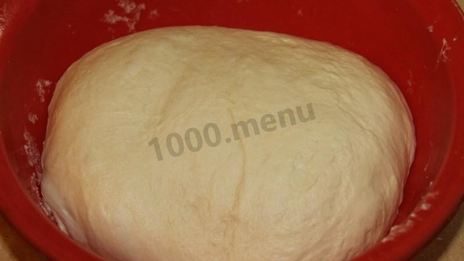 тонкое тесто и соус для итальянской пиццы