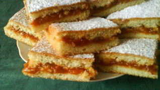 Абрикосовый бисквит