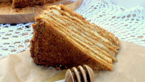 карамельный медовик с апельсиновым кремом