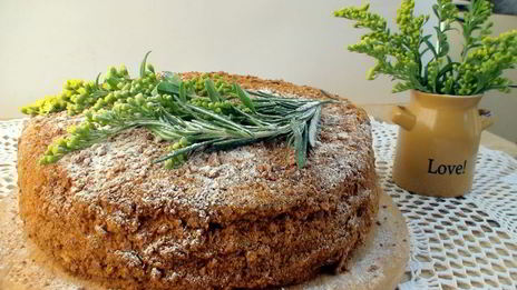 карамельный медовик с апельсиновым кремом