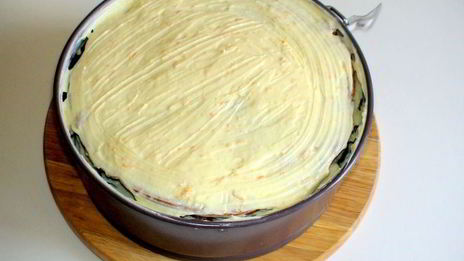 карамельный медовик с апельсиновым кремом