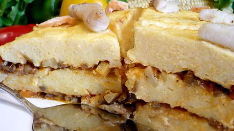 торт из поленты и овощного рагу солнечный корабль