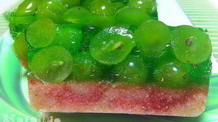 Торт-желе с виноградом