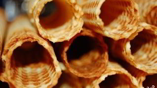 Хрустящие вафельные трубочки