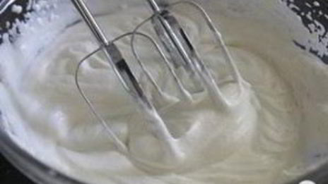 кокосовые вафли со взбитыми сливками