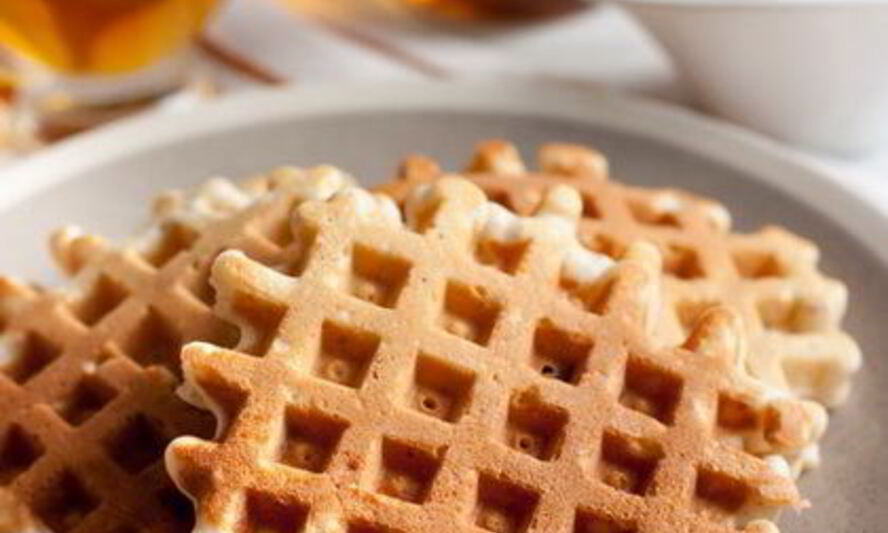 Рецепт миндальных вафель с сушеной клюквой