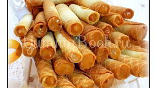 Вафли с вареной сгущенкой