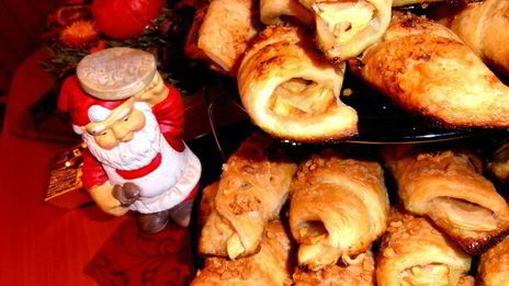 яблочные слойки в лимонадной карамели