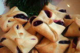 Ягодные конвертики из особого слоеного теста