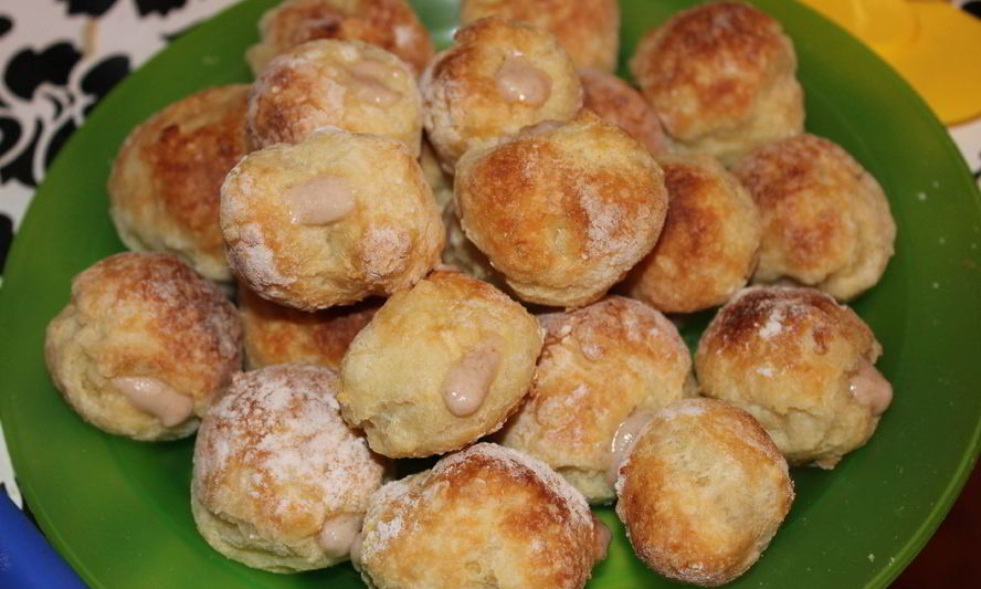 Рецепт домашних профитролей с банановым кремом