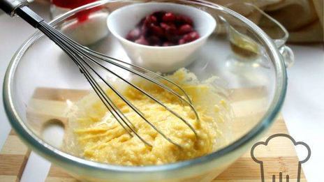 домашние профитроли с начинкой из вишен