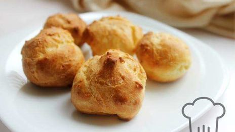 домашние профитроли с начинкой из вишен