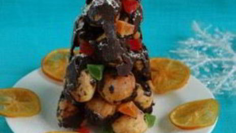 елочка из профитролей