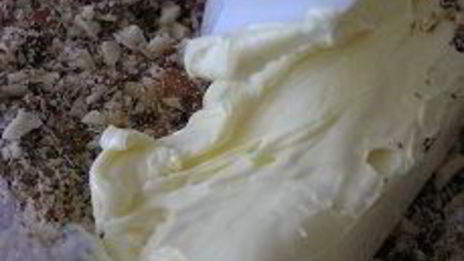 ореховые пирожные с профитролями