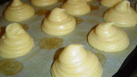 профитроли с красной рыбой