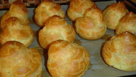 профитроли с красной рыбой