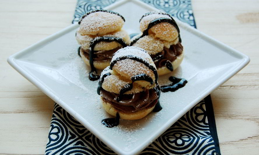 Рецепт профитролей с ромовой начинкой