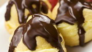 Профитроли с ванильным кремом