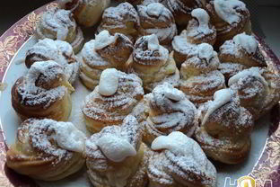 Профитроли с ванильным заварным кремом