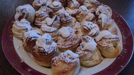 профитроли с ванильным заварным кремом