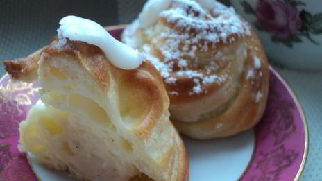 профитроли с ванильным заварным кремом