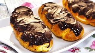 Эклеры из заварного теста с кремом