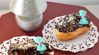 Эклеры с кокосовым кремом