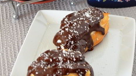 эклеры с кокосовым кремом