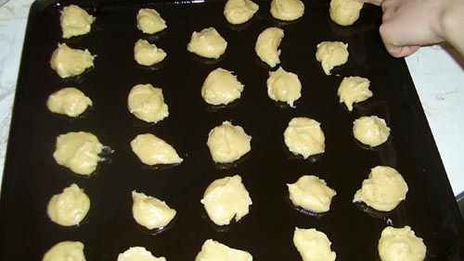 эклеры с кремом