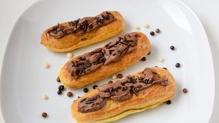 Эклеры с шоколадным кремом