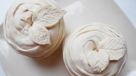 запеченные яблоки в тесте