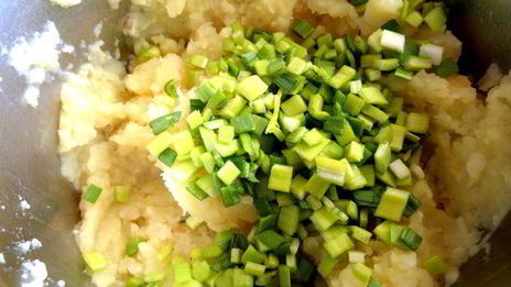 картофельная запеканка с сельдереем и фаршем