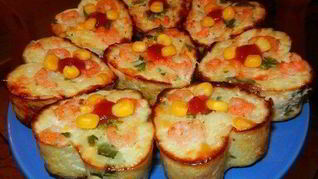 Рисовая запеканка с кукурузой, креветками и сыром