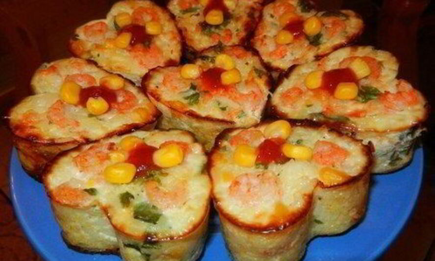 Рецепт рисовой запеканки с кукурузой, креветками и сыром