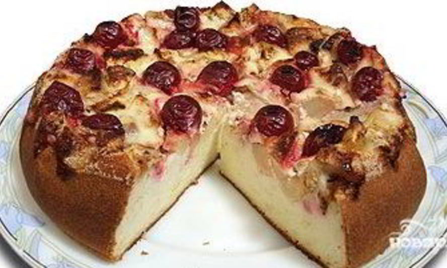 Рецепт творожной запеканки со сливами