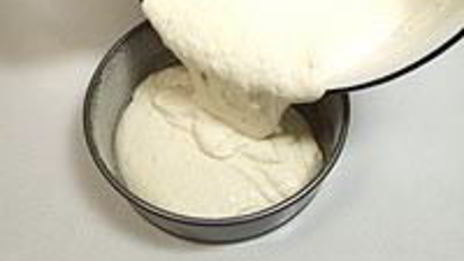 творожная запеканка со сливами