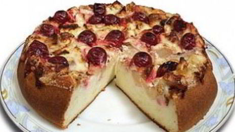 творожная запеканка со сливами