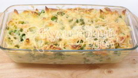 запеканка из макарон с сыром и зеленым горошком
