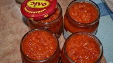 аджика острая с яблоками