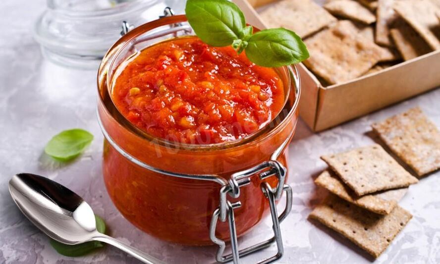 Рецепт аджики с кабачками и помидорами на зиму