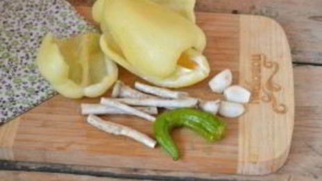 аджика с хреном и помидорами на зиму