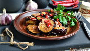 Баклажаны с острым перцем и аджикой по-грузински