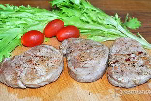 Медальоны из свиного филе с аджикой