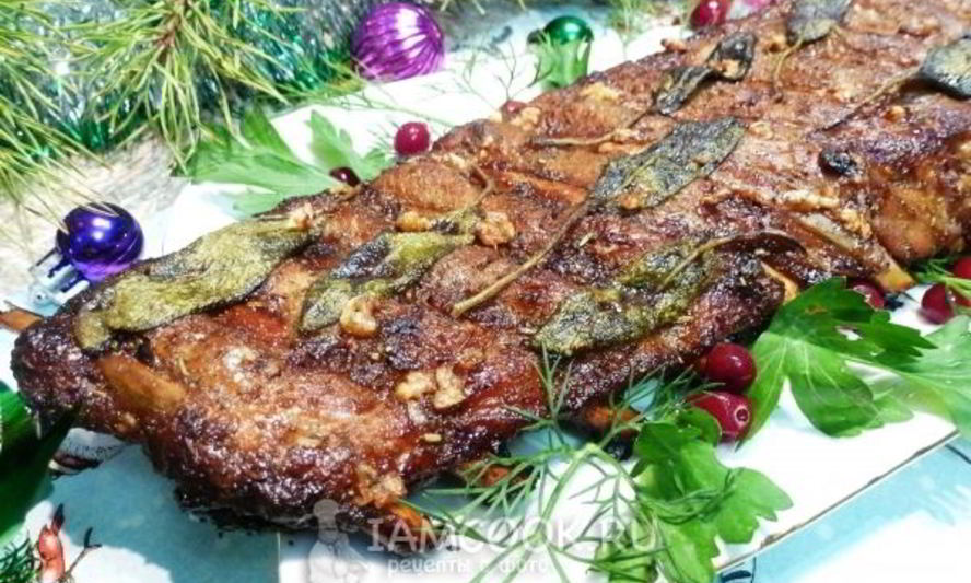 Рецепт свиных ребрышек с сухой аджикой и шалфеем