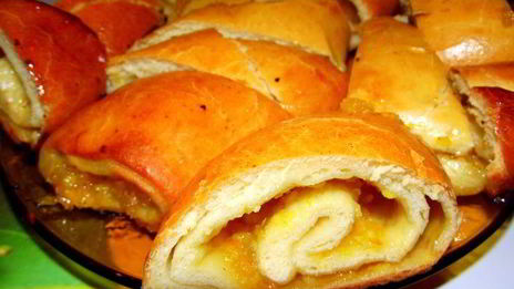 нежный рулет с джемом