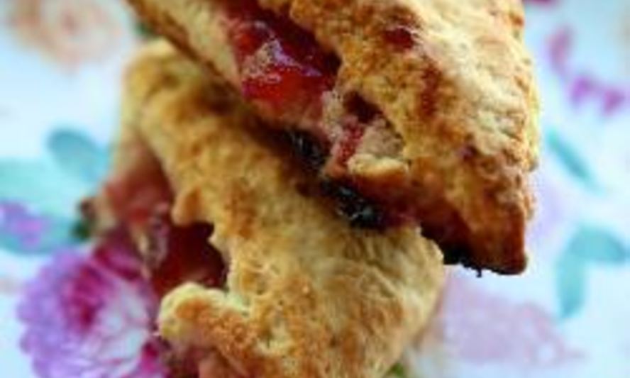Рецепт сконов с вишневым джемом