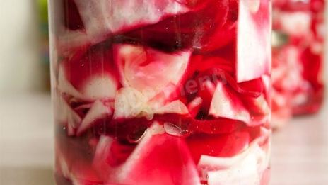 капуста по-гурийски со свеклой на зиму